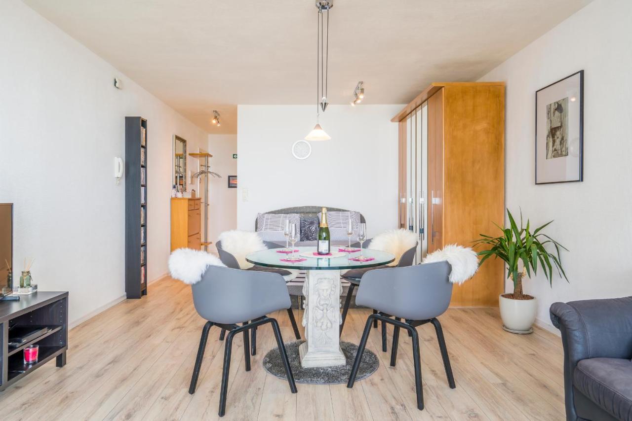Appartement Luxueuze Vakantiestudio Met Zeezicht En Terras In *