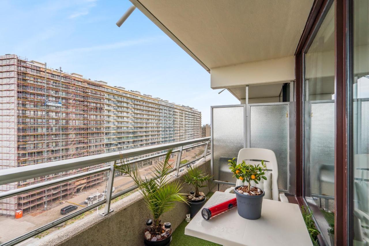 Appartement Luxueuze Vakantiestudio Met Zeezicht En Terras In Oostende