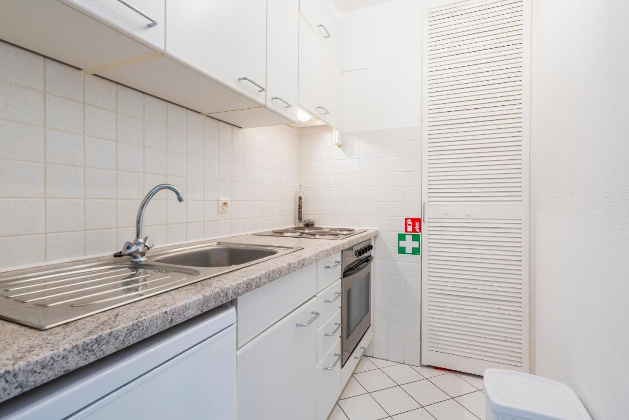Appartement Luxueuze Vakantiestudio Met Zeezicht En Terras In Oostende