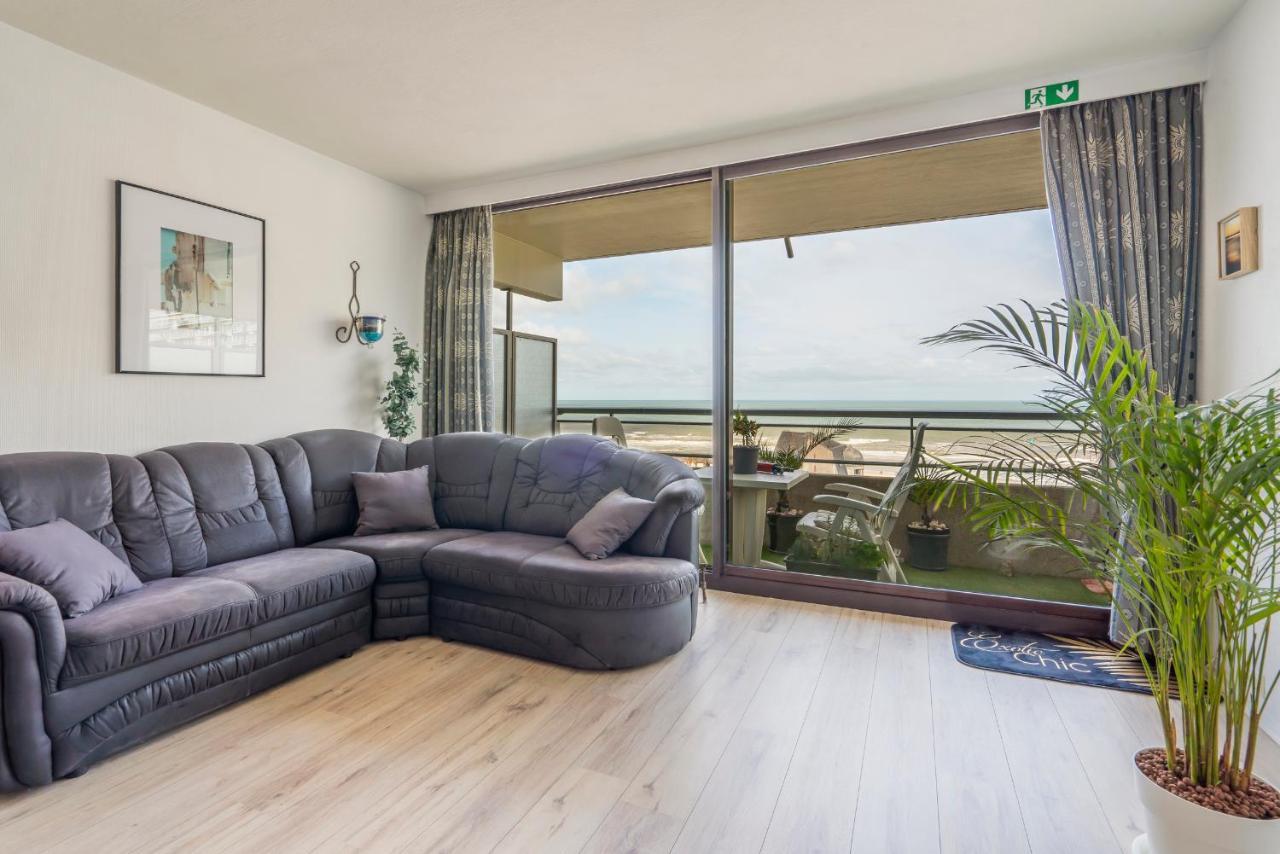Appartement Luxueuze Vakantiestudio Met Zeezicht En Terras In *